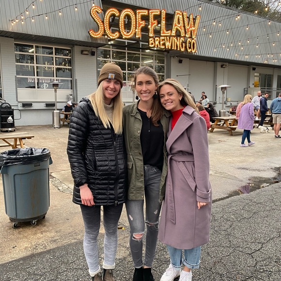 Meet your Posher, Leah - Picture 3 of 11